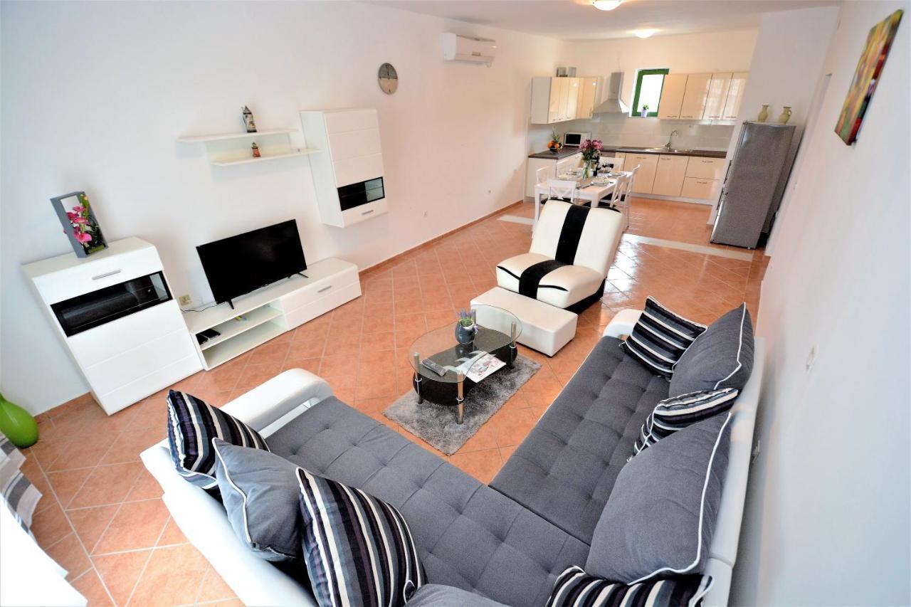 Villa Allegro Sukošan 外观 照片